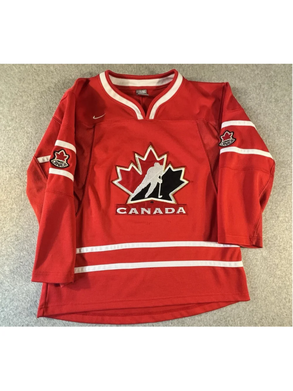 2009 Nike Team Canada Hockey Jersey Men L/XL Red World Juniors Embroidered